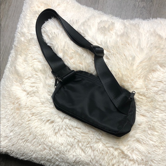 Black Nylon Men's Crossbody Bag - Picture 4 of 12